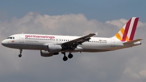Photo of D-AIQB - Airbus A320-211 operated by Germanwings