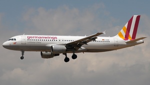 Photo of D-AIQK - Airbus A320-211 operated by Germanwings