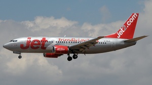 Photo of G-CELR - Boeing 737-330(QC) operated by Jet2