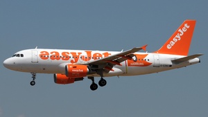 Photo of G-EZBG - Airbus A319-111 operated by easyJet