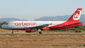 Photo of HB-IOQ - Airbus A320-214 operated by Air Berlin (opb Belair Airlines)