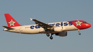 Photo of HB-IHX - Airbus A320-214 operated by Edelweiss Air