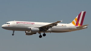 Photo of D-AIQR - Airbus A320-211 operated by Germanwings