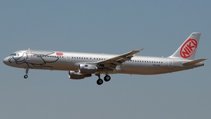 Photo of OE-LEW - Airbus A321-211 operated by Niki