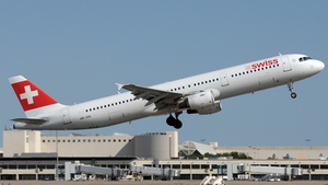 Photo of HB-IOK - Airbus A321-111 operated by Swiss International Air Lines