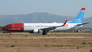 Photo of LN-NGE - Boeing 737-8JP operated by Norwegian Air Shuttle