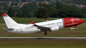 Photo of LN-KKX - Boeing 737-33S operated by Norwegian Air Shuttle
