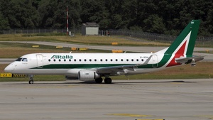Photo of EI-RDH - Embraer ERJ-175STD operated by Alitalia CityLiner