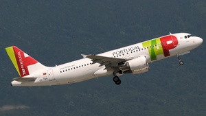 Photo of CS-TNN - Airbus A320-214 operated by TAP Air Portugal