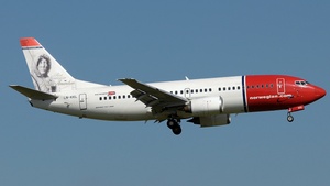 Photo of LN-KKL - Boeing 737-36N operated by Norwegian Air Shuttle