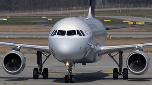 Photo of OO-SSP - Airbus A319-113 operated by Brussels Airlines