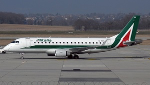 Photo of EI-RDN - Embraer ERJ-175STD operated by Alitalia CityLiner