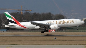 Photo of A6-EWI - Boeing 777-21H(LR) operated by Emirates