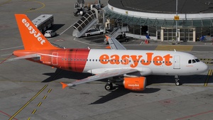 Photo of G-EZBF - Airbus A319-111 operated by easyJet