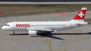 Photo of HB-IJX - Airbus A320-214 operated by Swiss International Air Lines