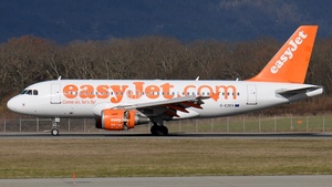 Photo of G-EZEV - Airbus A319-111 operated by easyJet