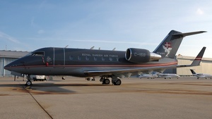 Photo of C-168 - Bombardier Challenger 604 operated by Royal Danish Air Force