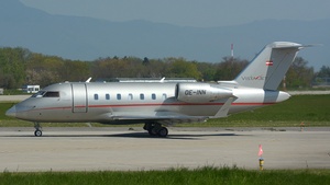 Photo of OE-INN - Bombardier Challenger 605 operated by VistaJet