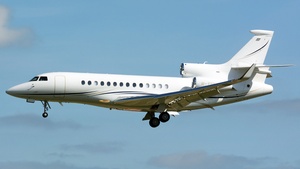 Photo of M-YNNS - Dassault Falcon 7X operated by Private