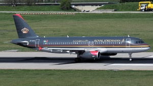 Photo of JY-AYQ - Airbus A320-232 operated by Royal Jordanian Airlines