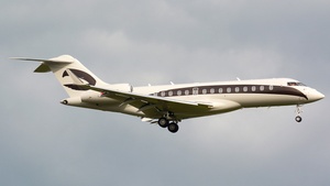 Photo of OE-LII - Bombardier Global 6000 operated by Amira Air