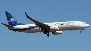 Photo of F-ONGB - Boeing 737-89M operated by Air Austral