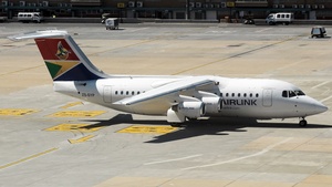 Photo of ZS-SYP - British Aerospace Avro RJ85 operated by Airlink Pty