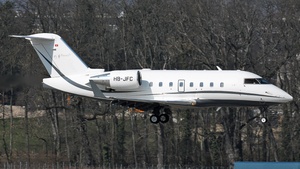 Photo of HB-JFC - Bombardier Challenger 604 operated by Nomad Aviation