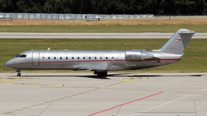 Photo of OE-ILI - Bombardier Challenger 850 operated by VistaJet