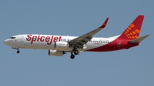 Photo of VT-SZH - Boeing 737-86N operated by SpiceJet