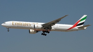 Photo of A6-EGP - Boeing 777-31H(ER) operated by Emirates