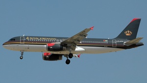 Photo of JY-AYW - Airbus A320-232 operated by Royal Jordanian Airlines