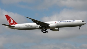 Photo of TC-JEM - Boeing 737-4Q8 operated by Turkish Airlines
