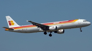 Photo of EC-JQZ - Airbus A321-212 operated by Iberia