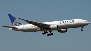Photo of N782UA - Boeing 777-222(ER) operated by United Airlines