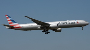 Photo of N722AN - Boeing 777-323(ER) operated by American Airlines
