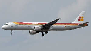 Photo of EC-IXD - Airbus A321-212 operated by Iberia
