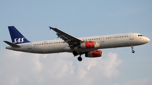 Photo of OY-KBK - Airbus A321-232 operated by SAS Scandinavian Airlines