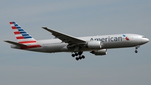 Photo of N782AN - Boeing 777-223(ER) operated by American Airlines