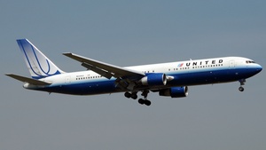Photo of N649UA - Boeing 767-322(ER) operated by United Airlines