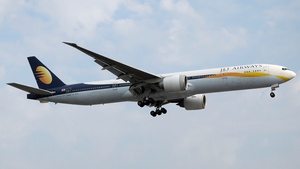 Photo of VT-JEK - Boeing 777-35R(ER) operated by Jet Airways