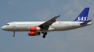 Photo of OY-KAN - Airbus A320-232 operated by SAS Scandinavian Airlines