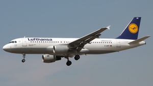 Photo of D-AIPF - Airbus A320-211 operated by Lufthansa