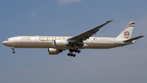 Photo of A6-ETM - Boeing 777-3FX(ER) operated by Etihad Airways