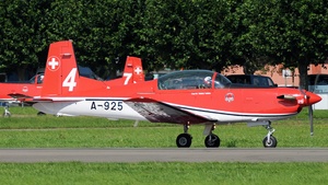 Photo of A-925 - Pilatus PC-7 operated by Swiss Air Force