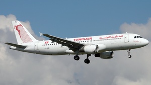 Photo of TS-IME - Airbus A320-211 operated by Tunisair