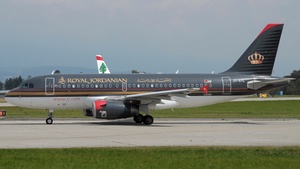 Photo of JY-AYL - Airbus A319-132 operated by Royal Jordanian Airlines