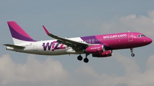Photo of HA-LWU - Airbus A320-232 operated by Wizz Air