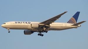 Photo of N227UA - Boeing 777-222(ER) operated by United Airlines