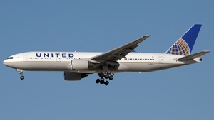 Photo of N798UA - Boeing 777-222(ER) operated by United Airlines
